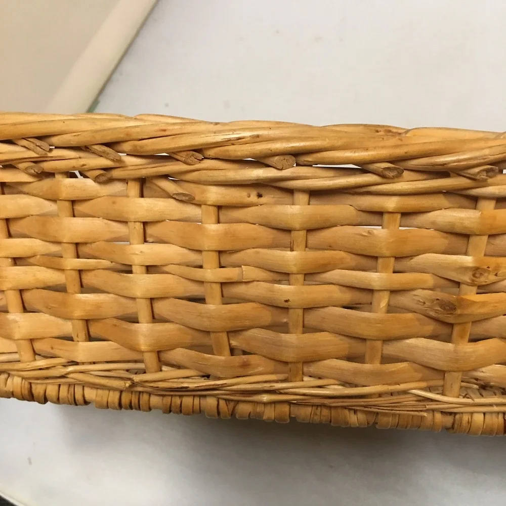 Woven Wicker Basket Unisex OS Brown Rectangular Storage Decor Cottagecore Bread
